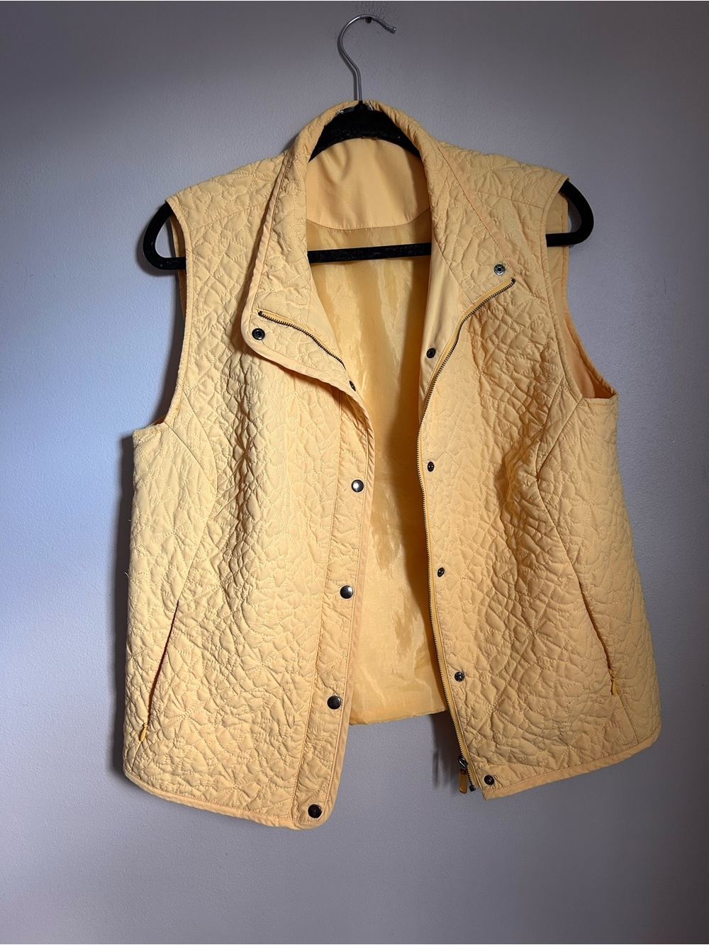 Quilted Sleeveless Vest in Pale Yellow